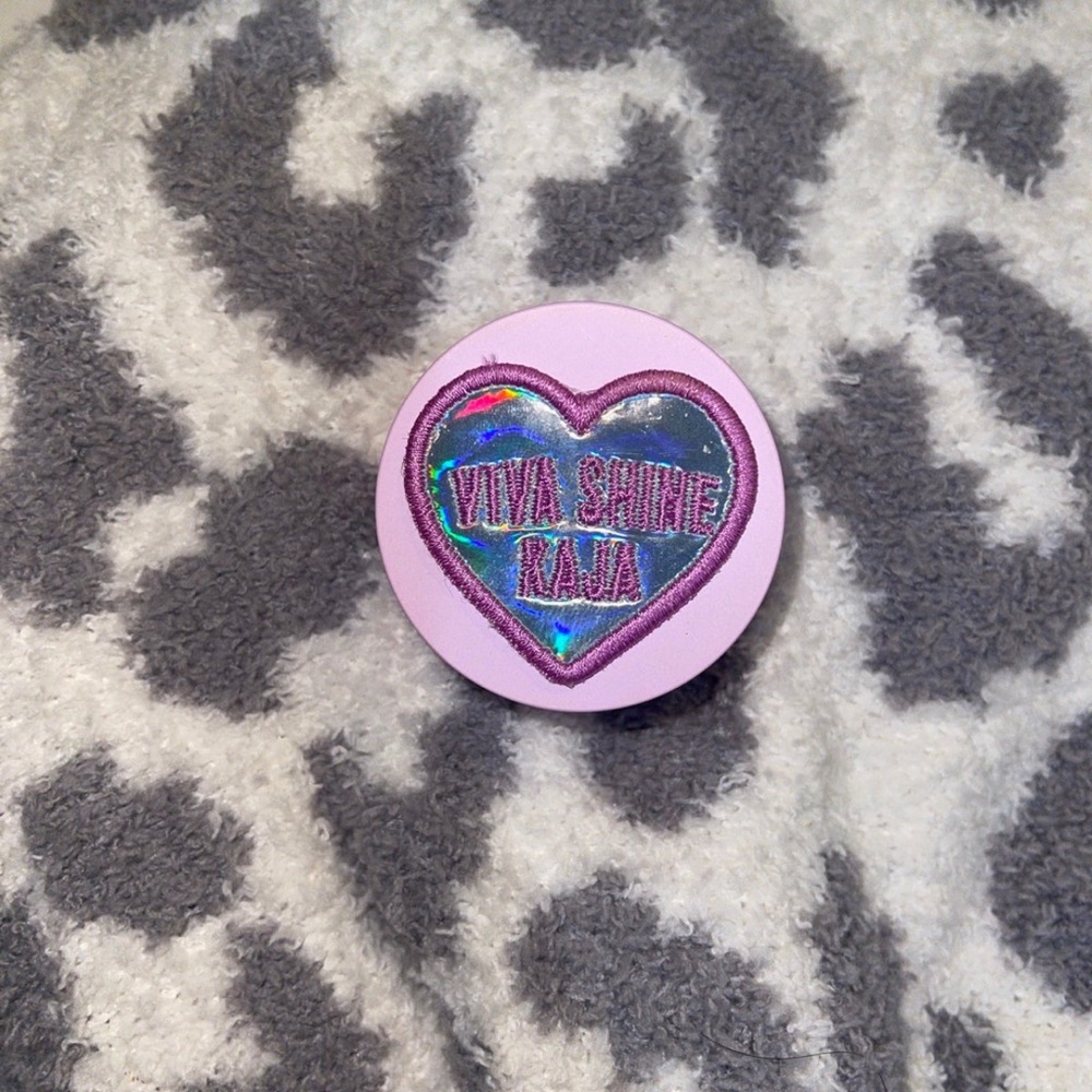 Kaja viva shine highlighter trio